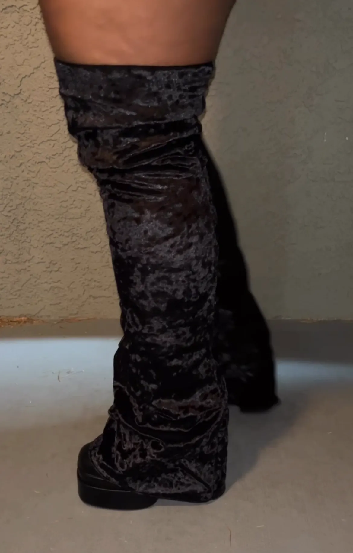 $25 SALE - Velvet Elvira Black