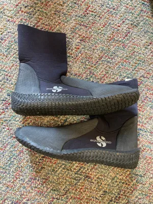 Boots Various:  Secondhand