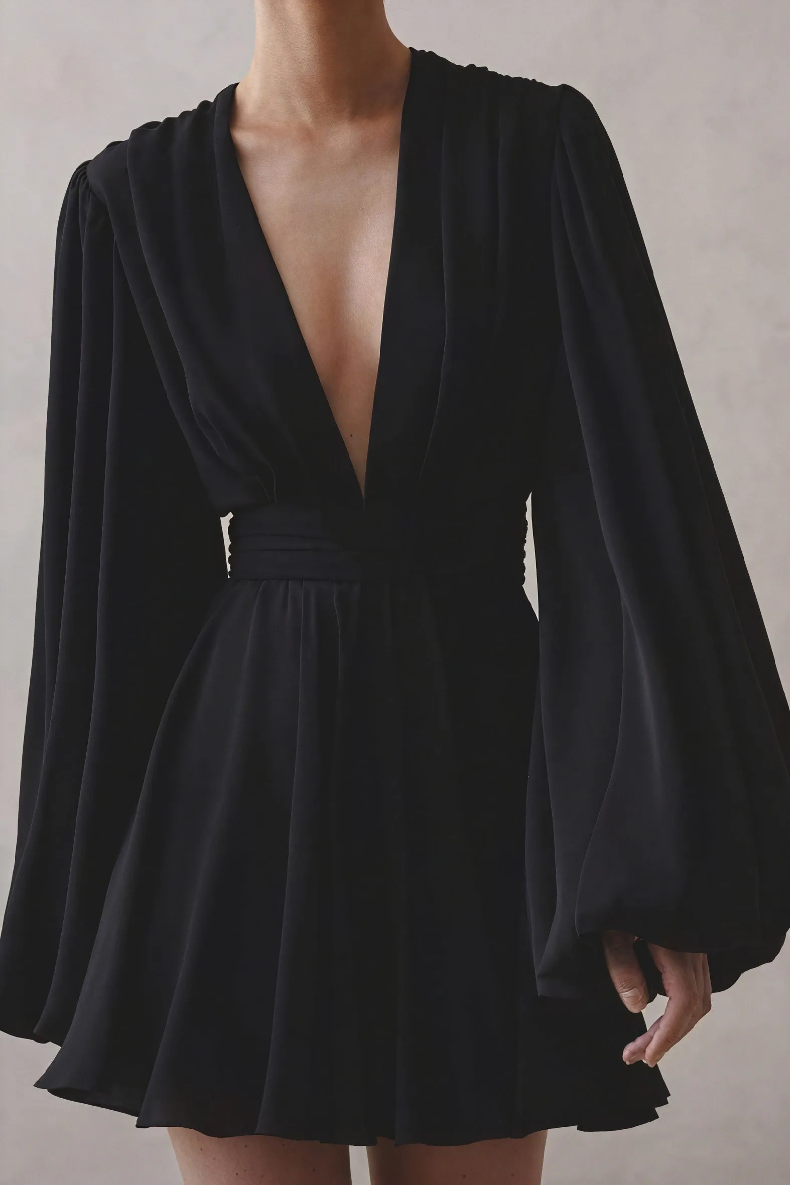 Elegant A-Line Dress with Balloon Sleeves
