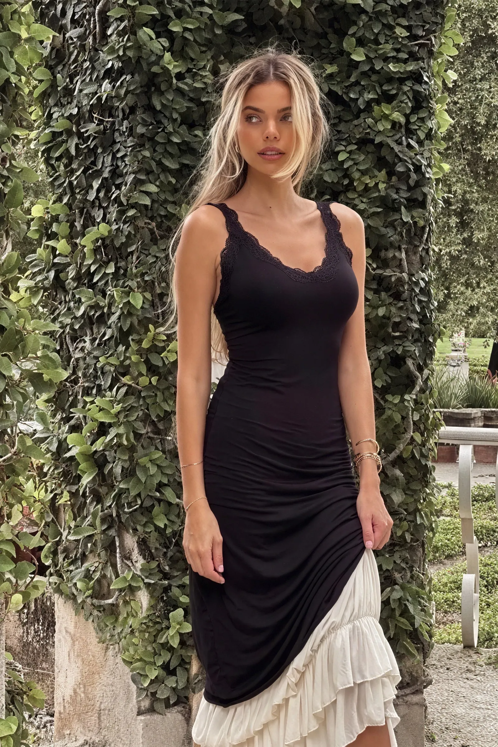 Elegant Maxi Dress with Layered Skirt