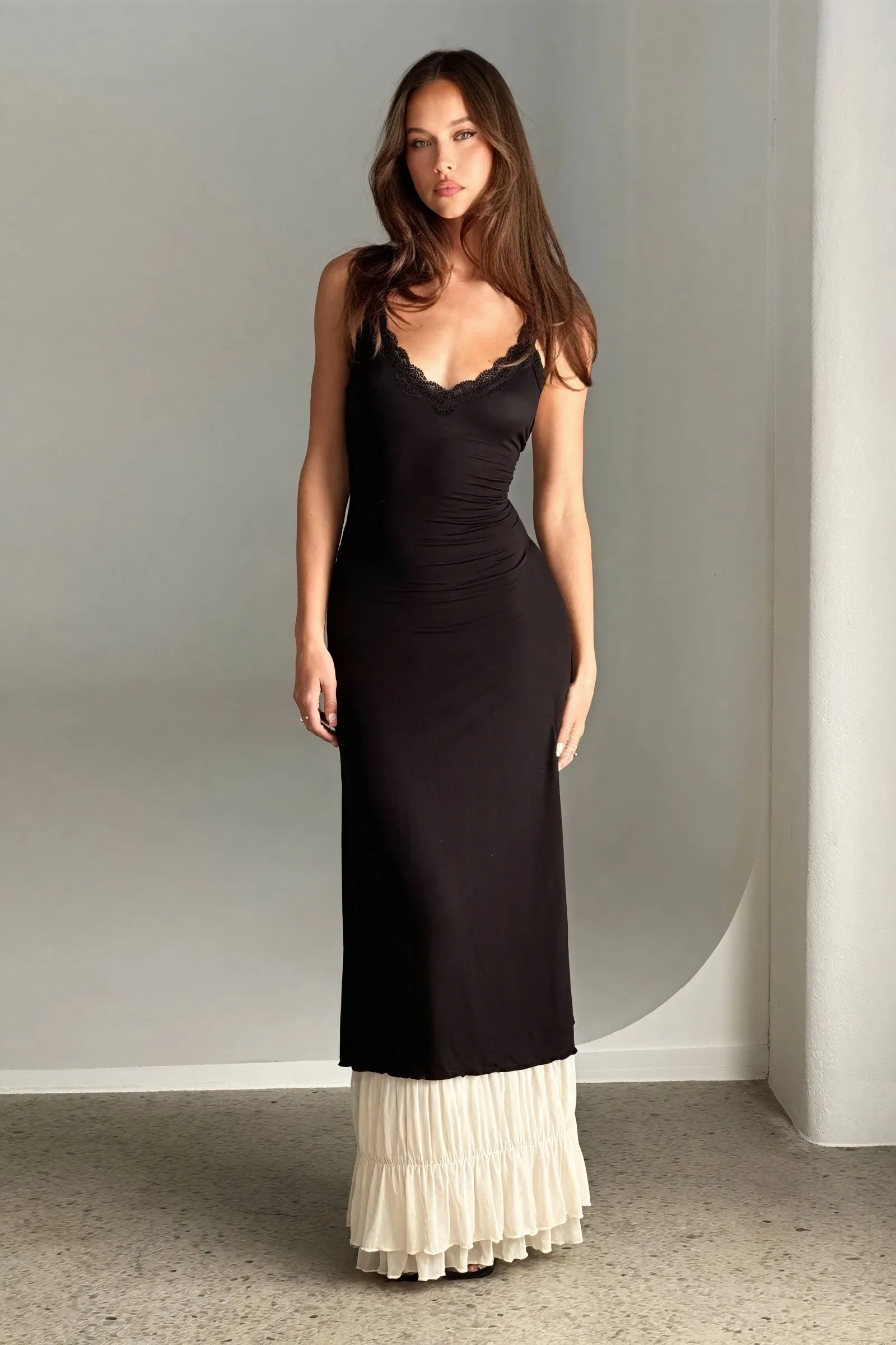 Elegant Maxi Dress with Layered Skirt