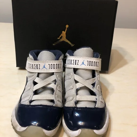 Jordan 11 Win Like 82 Size 9C Toddlers Shoes