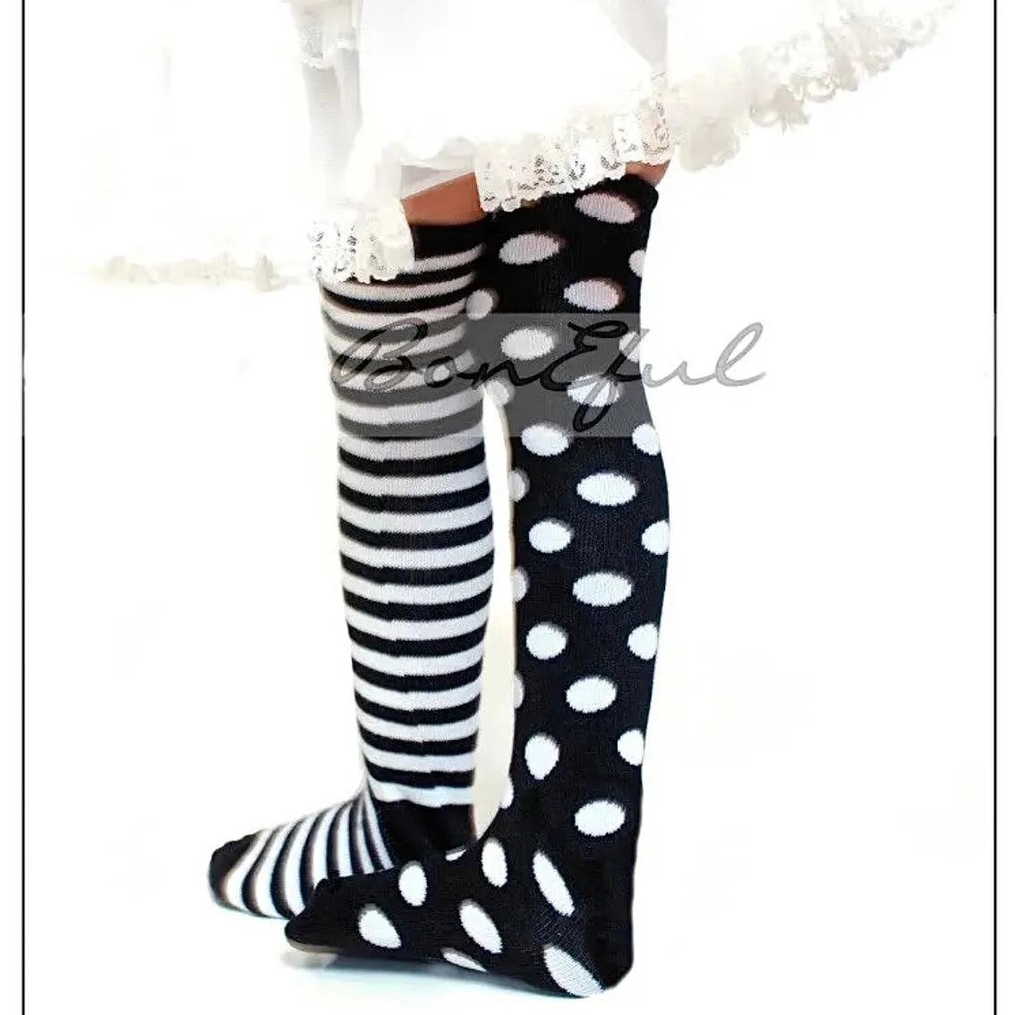 Knee Socks Kids 9-11 B&W Thin Stripe Soccer Sport Cheer Holiday