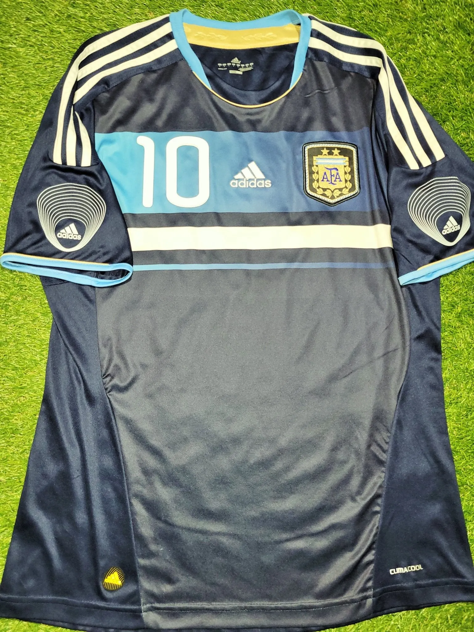 Messi Argentina 2011 2012 FRIENDLY Away Soccer Jersey Shirt L SKU# V88835