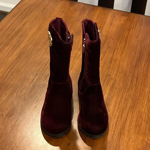 Michael Kors Emma Lily velour Boots new plum Girls Toddlers Size 8