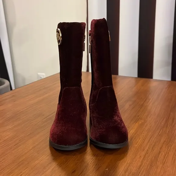 Michael Kors Emma Lily velour Boots new plum Girls Toddlers Size 8