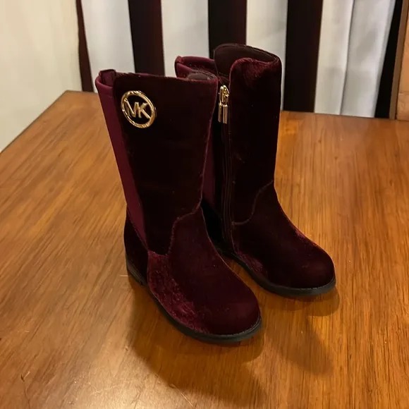 Michael Kors Emma Lily velour Boots new plum Girls Toddlers Size 8