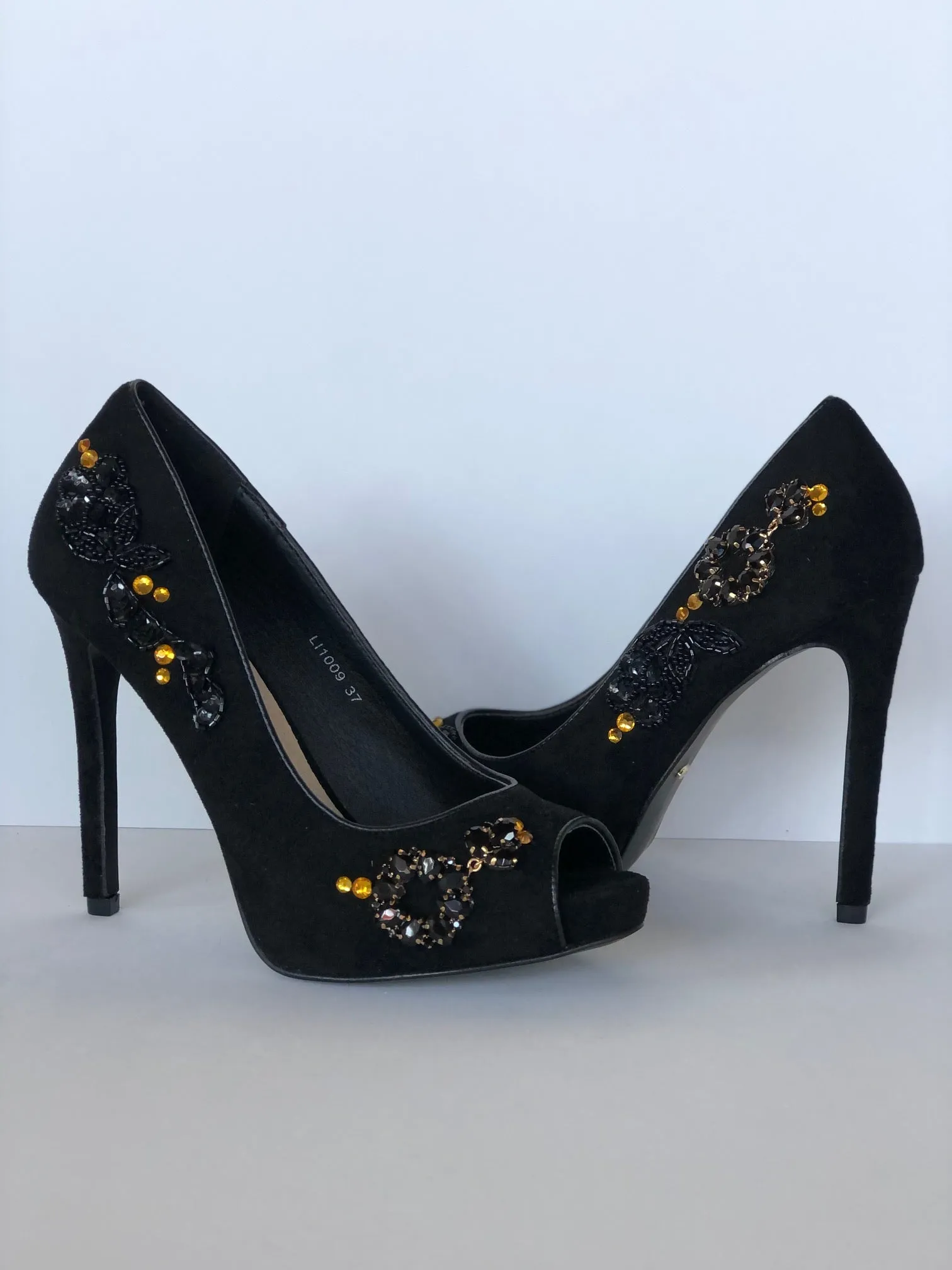 Night pump Size EU 37/ USA 7