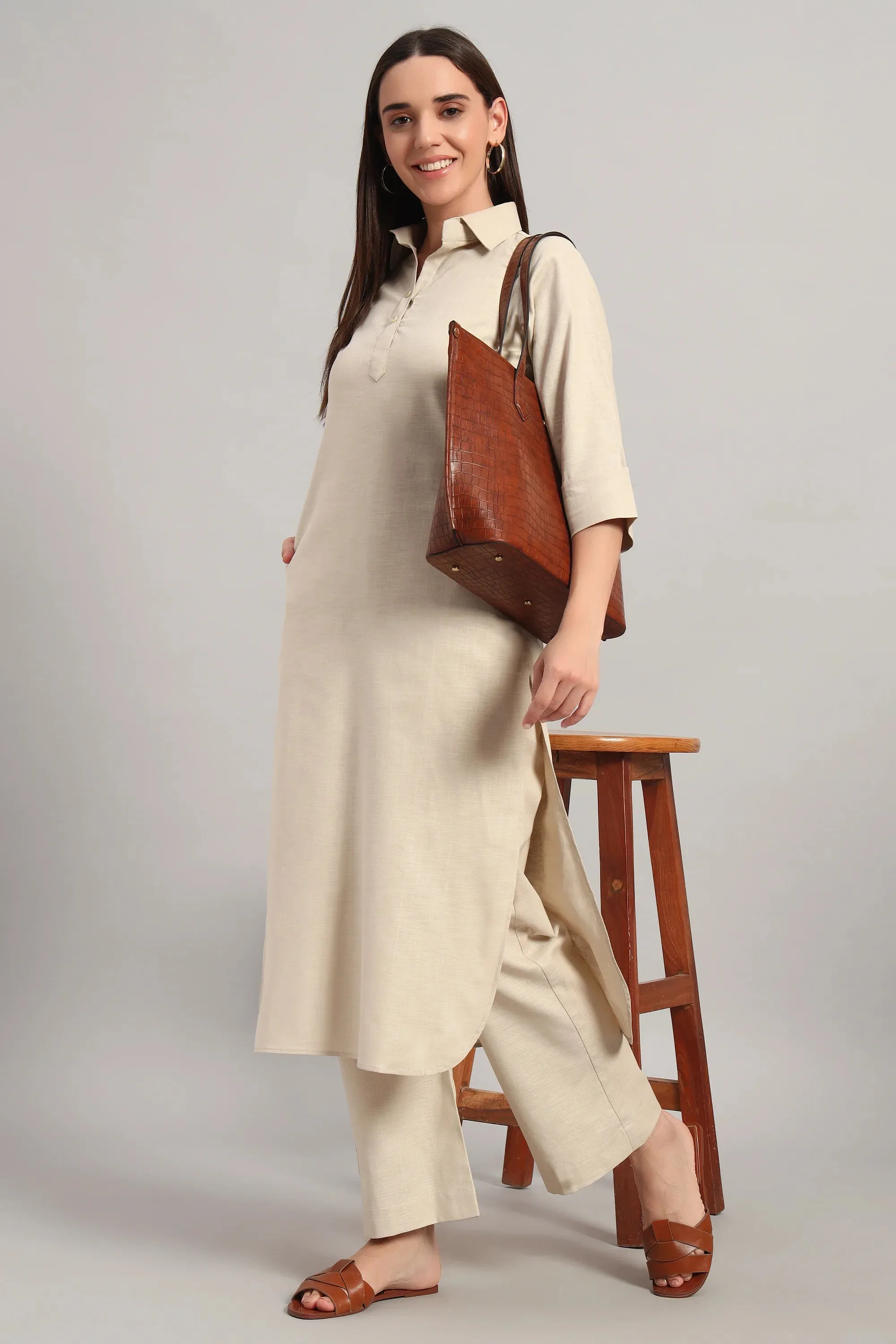 Pratidin, Beige Kurta Set