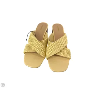 Shoes Heels Block By Old Navy In Cream, Size: 9