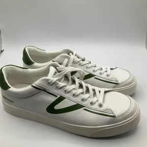 Shoes Sneakers By Cmc  Size: 9