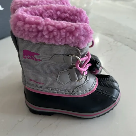 Sorel Children’s Yoot Pac Nylon Boots-NWT!!!