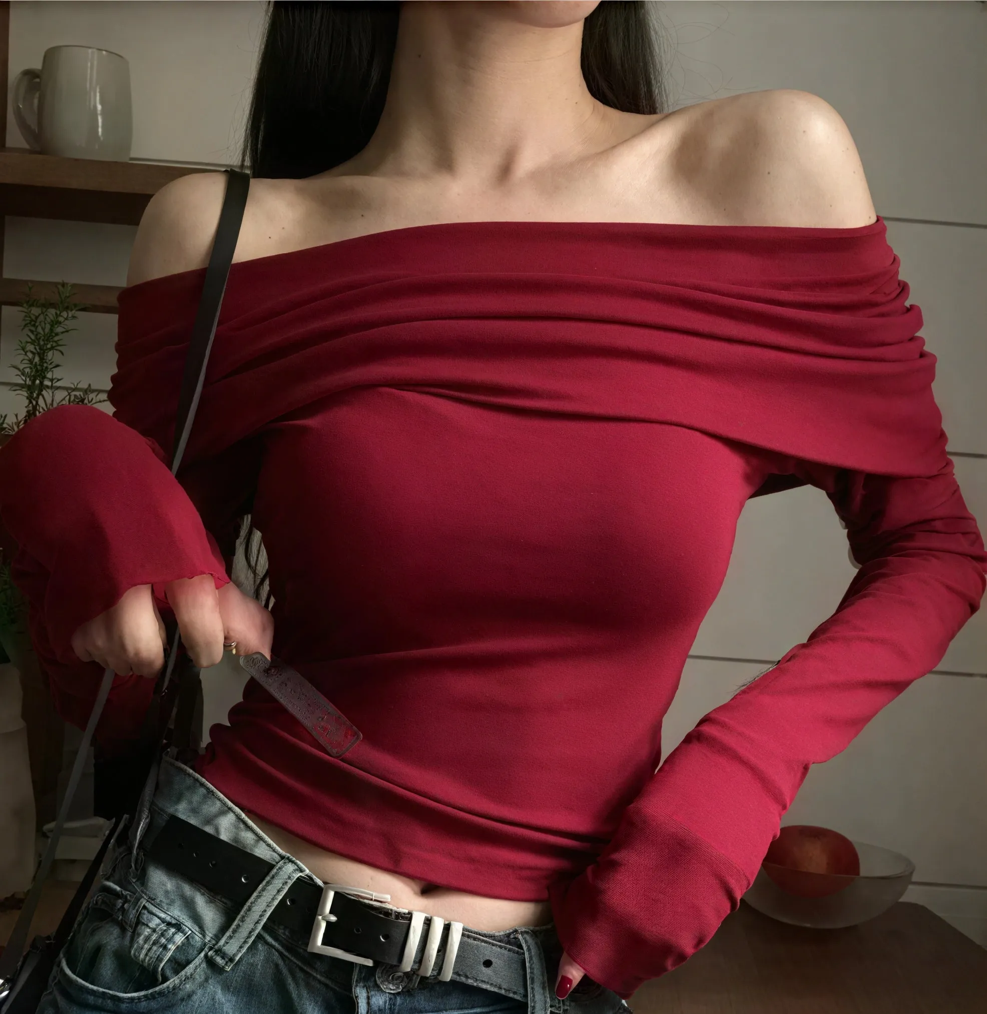 Structured Neckline Cropped Top