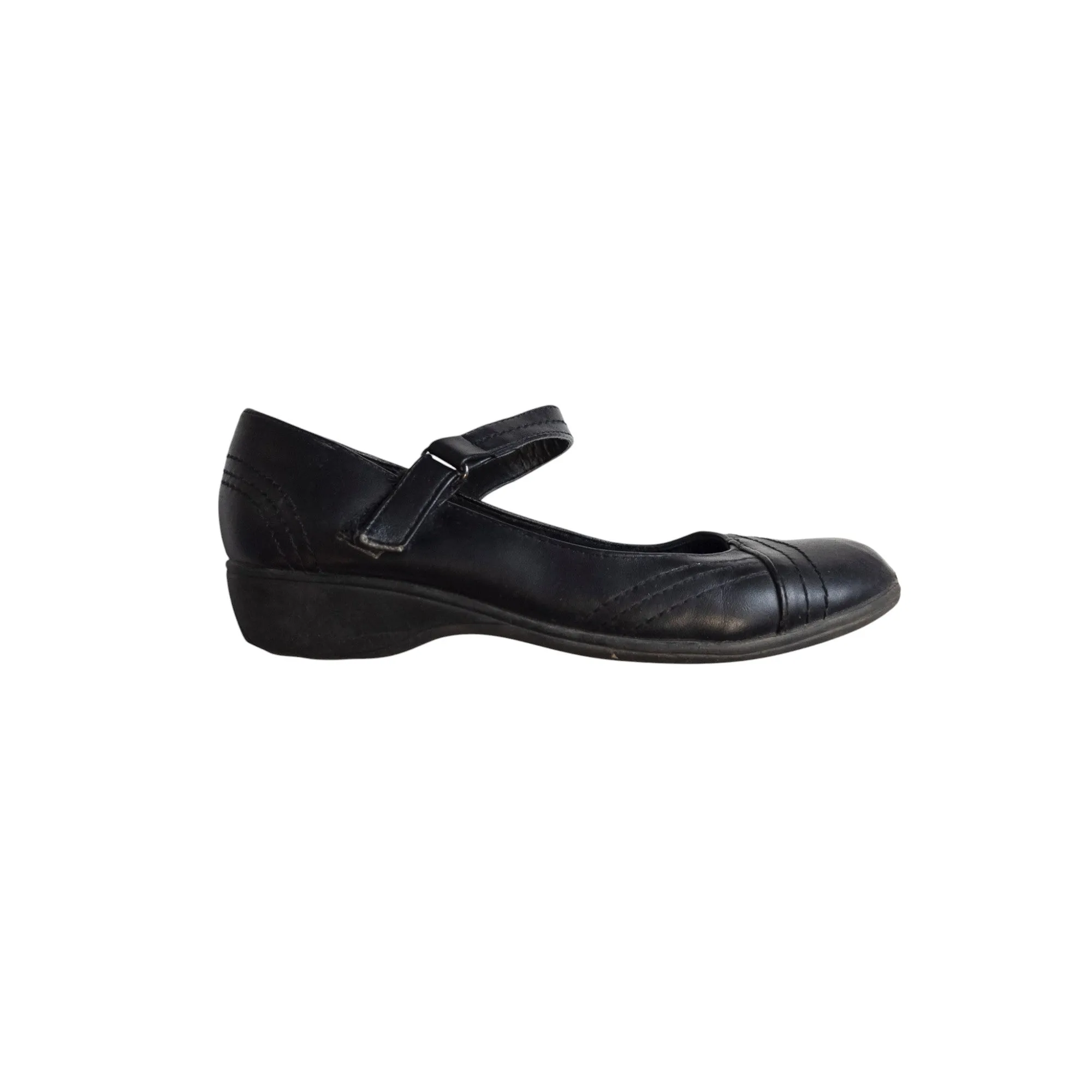 Unknown brand shoes 3