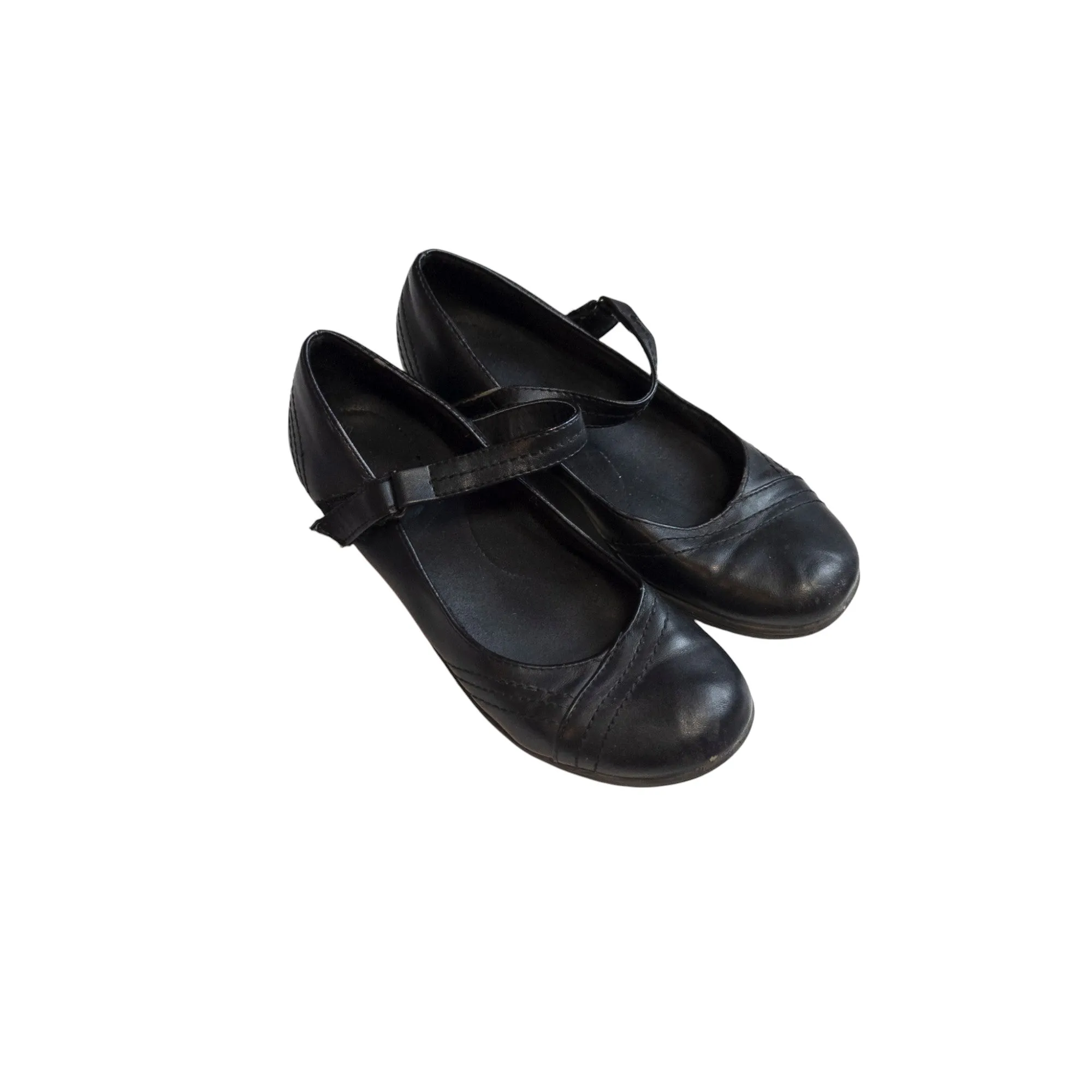 Unknown brand shoes 3